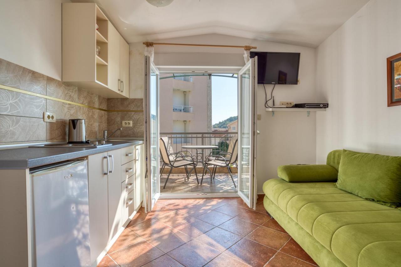 Apartmani Olga Petrovac Екстериор снимка