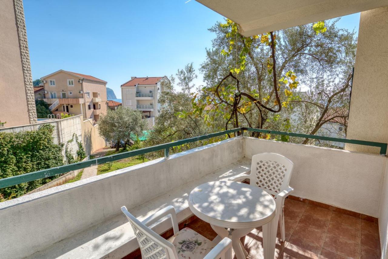 Apartmani Olga Petrovac Екстериор снимка