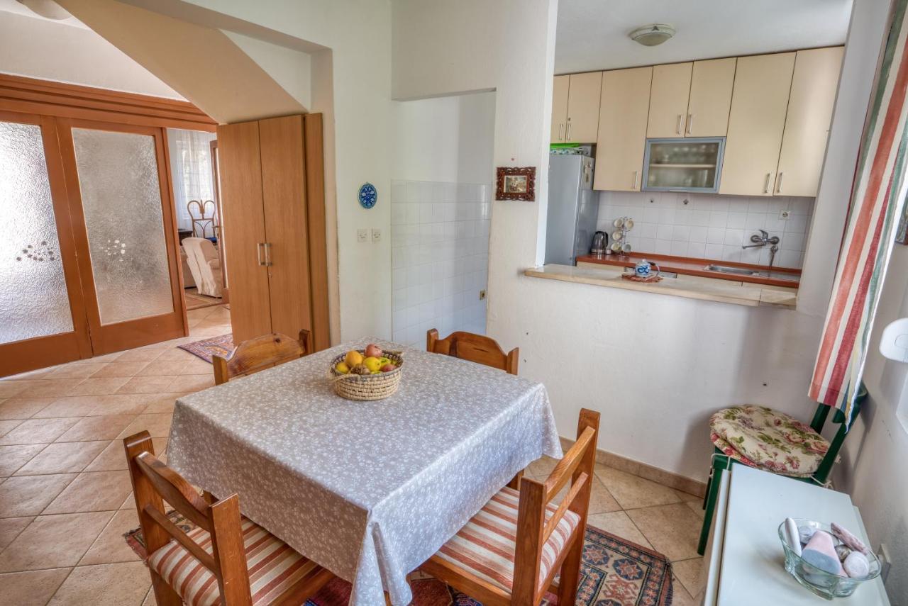 Apartmani Olga Petrovac Екстериор снимка