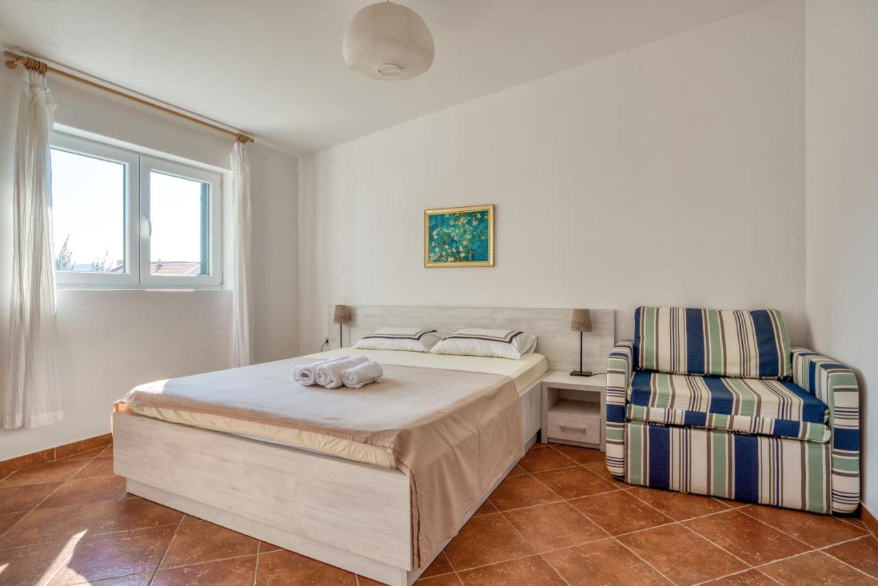 Apartmani Olga Petrovac Екстериор снимка