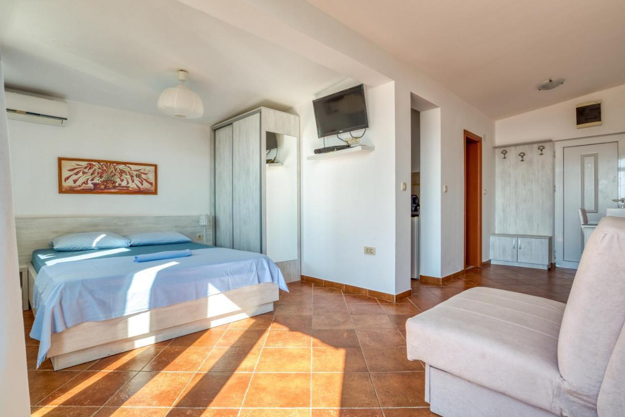 Apartmani Olga Petrovac Екстериор снимка
